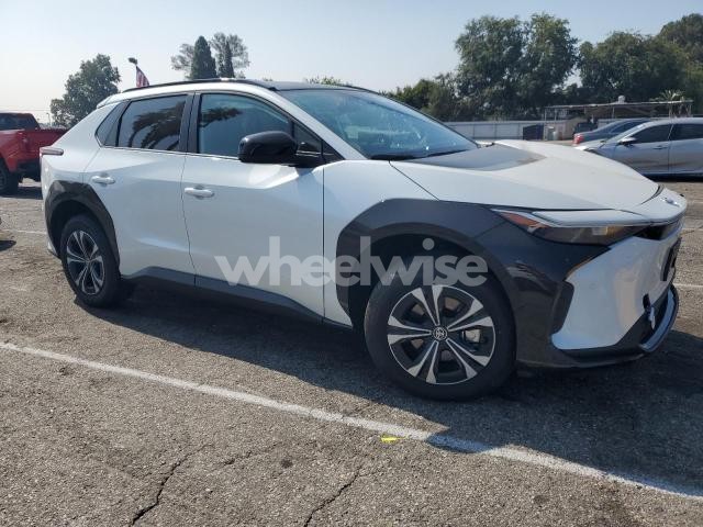 2024 TOYOTA BZ4X XLE N/A (VIN JTMAAAAA2RA043731) main photo