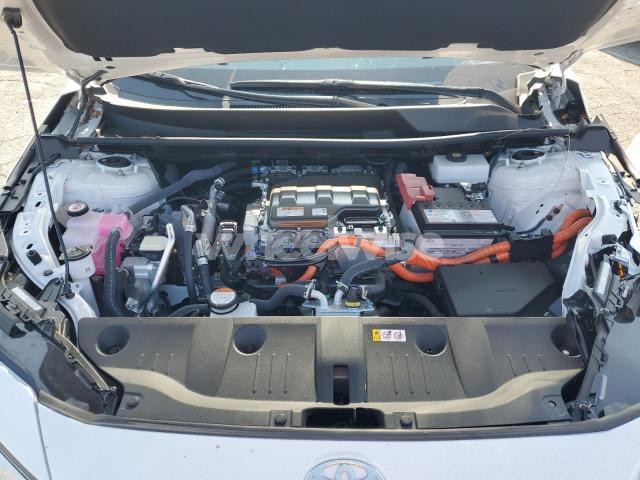 Photo 4 of 2024 TOYOTA BZ4X XLE N/A (VIN JTMAAAAA2RA043731)