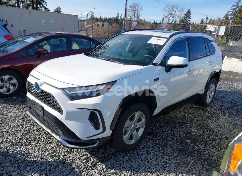 Photo 2 of 2022 Toyota Rav4 PRIME SE (VIN JTMAB3FV6ND105659)