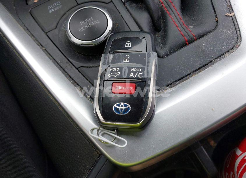 Photo 11 of 2022 Toyota Rav4 PRIME SE (VIN JTMAB3FV7ND090427)