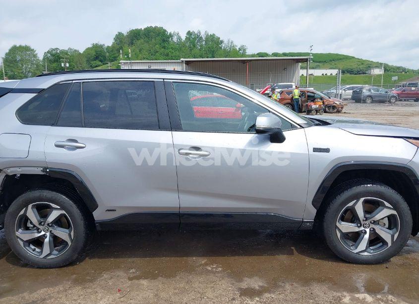 Photo 14 of 2021 Toyota Rav4 PRIME SE (VIN JTMAB3FV9MD055340)