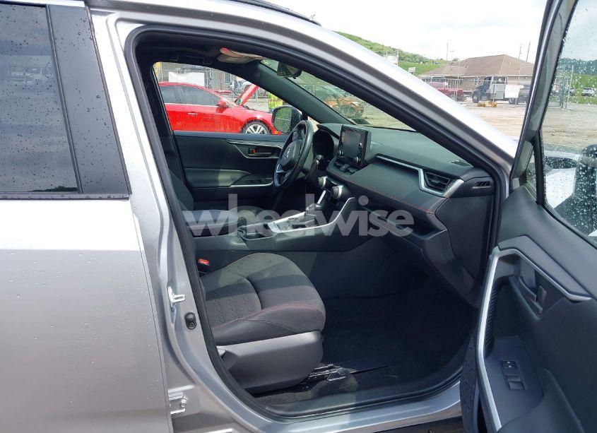 Photo 5 of 2021 Toyota Rav4 PRIME SE (VIN JTMAB3FV9MD055340)