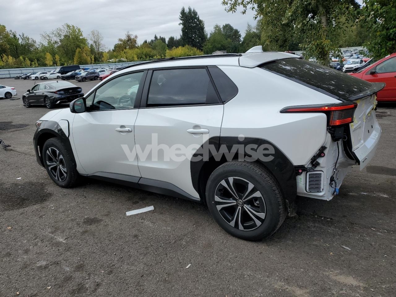 Photo 2 of 2024 TOYOTA BZ4X XLE (VIN JTMABACA1RA072051)