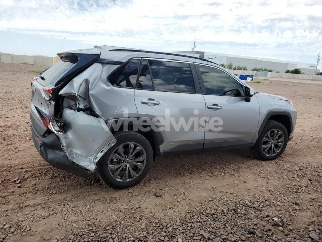 Photo 2 of 2025 TOYOTA RAV4 XLE PREMIUM (VIN JTMB6RFV2SD164697)