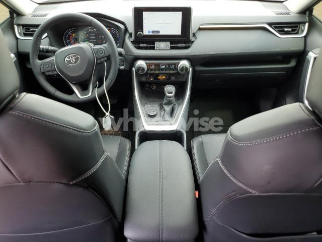 Photo 4 of 2025 TOYOTA RAV4 XLE PREMIUM (VIN JTMB6RFV2SD164697)