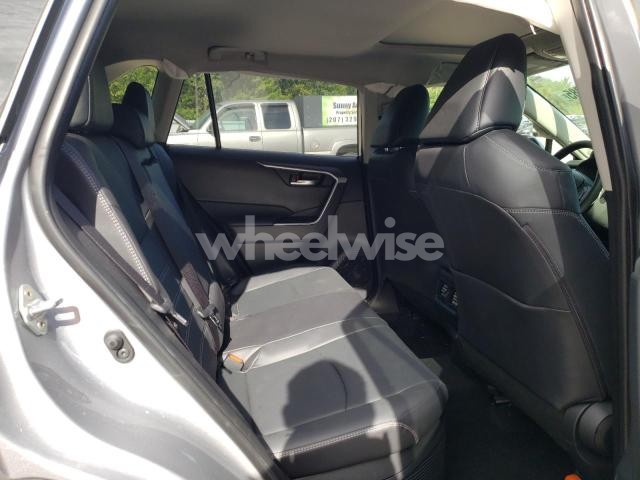 Photo 10 of 2025 TOYOTA RAV4 XLE PREMIUM (VIN JTMB6RFV4SD153135)