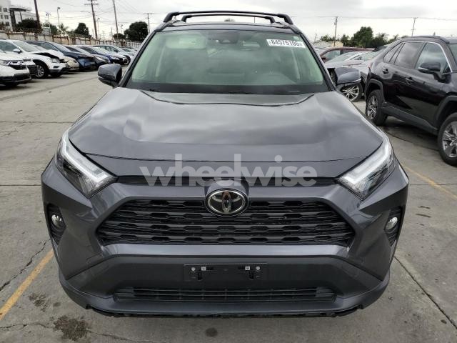 2025 TOYOTA RAV4 XLE PREMIUM (VIN JTMB6RFV4SJ074842) main photo