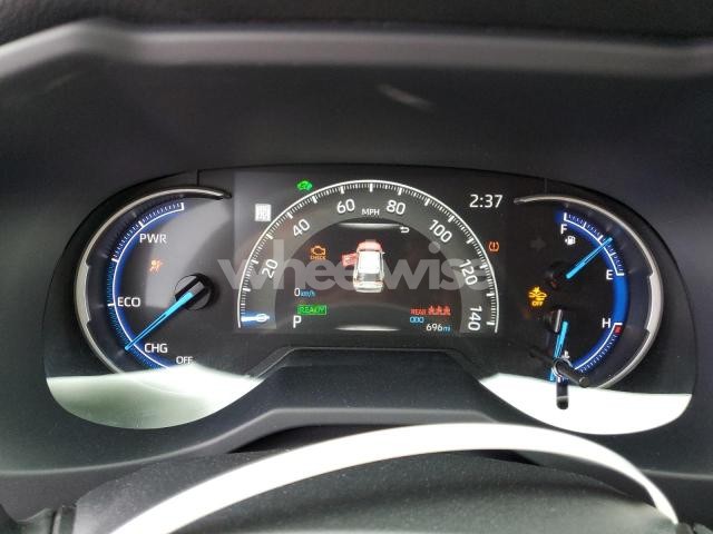 Photo 8 of 2025 TOYOTA RAV4 XLE PREMIUM (VIN JTMB6RFV4SJ074842)