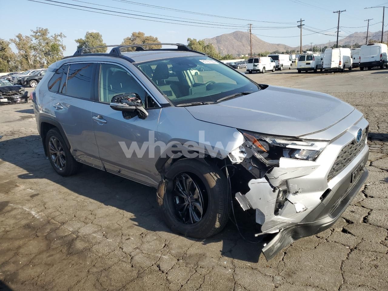 Photo 4 of 2024 TOYOTA RAV4 XLE PREMIUM (VIN JTMB6RFV5RD146883)