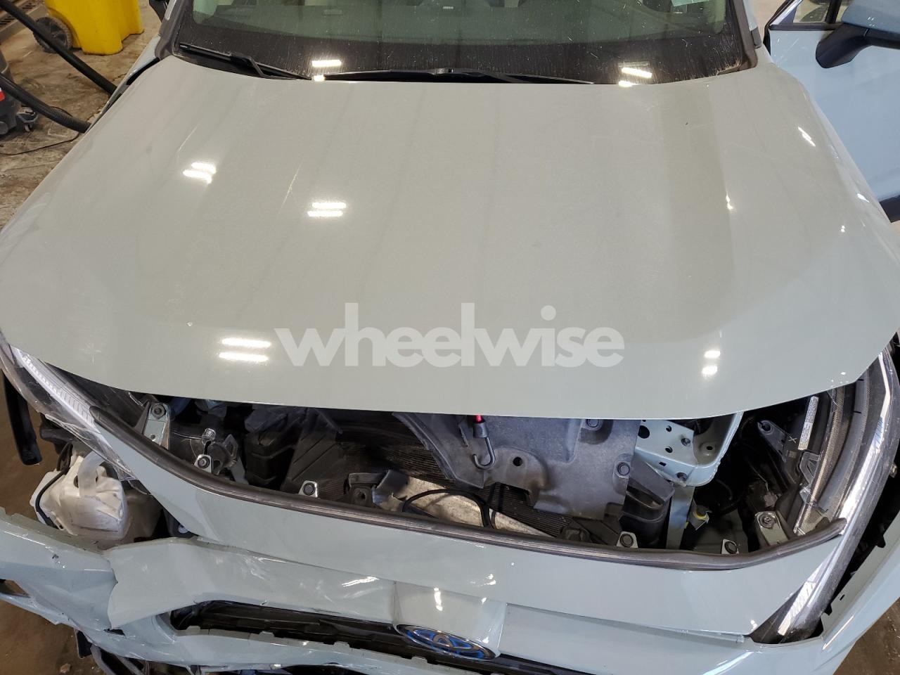 Photo 12 of 2023 TOYOTA RAV4 XLE PREMIUM (VIN JTMB6RFV6PD101397)