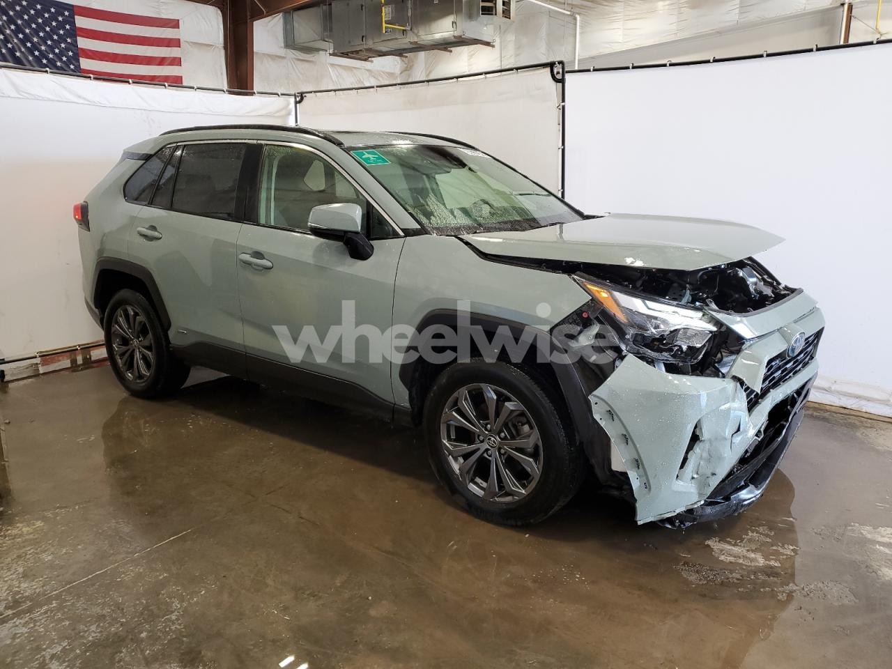 Photo 4 of 2023 TOYOTA RAV4 XLE PREMIUM (VIN JTMB6RFV6PD101397)