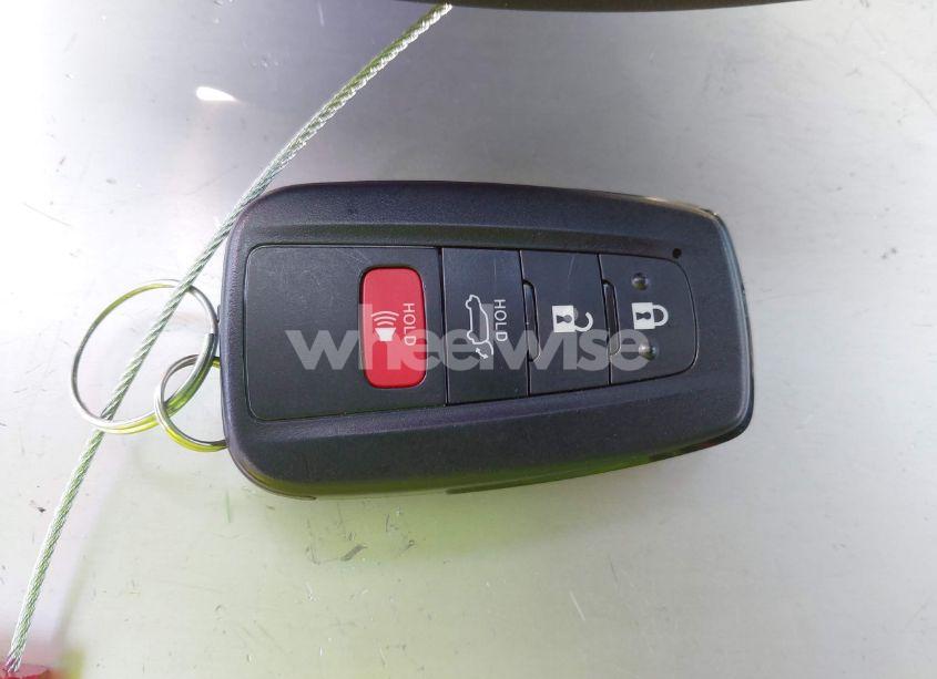 Photo 11 of 2025 Toyota Rav4 HYBRID XLE PREMIUM (VIN JTMB6RFV8SD162341)