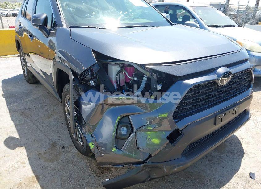 Photo 6 of 2025 Toyota Rav4 HYBRID XLE PREMIUM (VIN JTMB6RFV8SD162341)