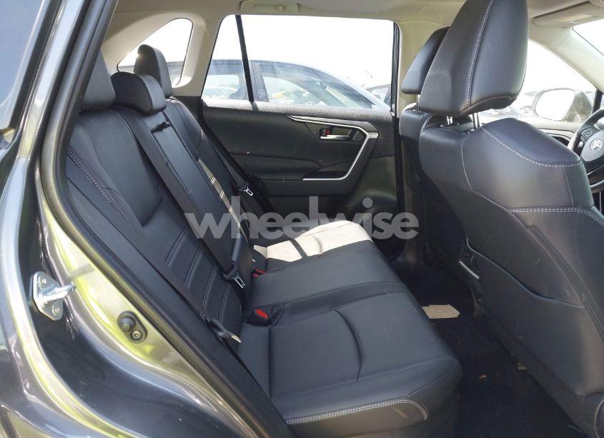 Photo 8 of 2025 Toyota Rav4 HYBRID XLE PREMIUM (VIN JTMB6RFV8SD162341)