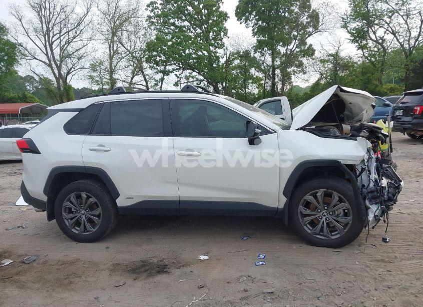 Photo 13 of 2022 Toyota Rav4 HYBRID XLE PREMIUM (VIN JTMB6RFV9ND078419)