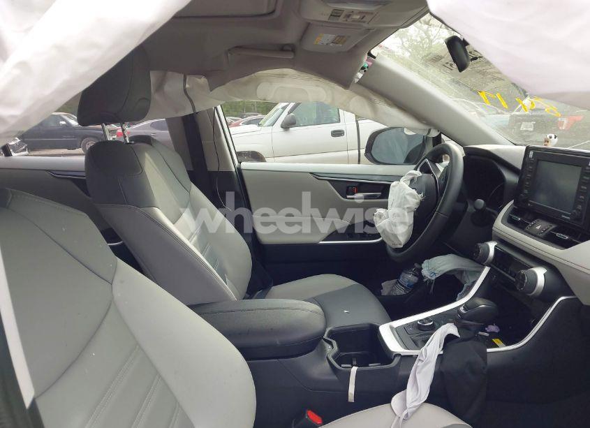 Photo 5 of 2022 Toyota Rav4 HYBRID XLE PREMIUM (VIN JTMB6RFV9ND078419)