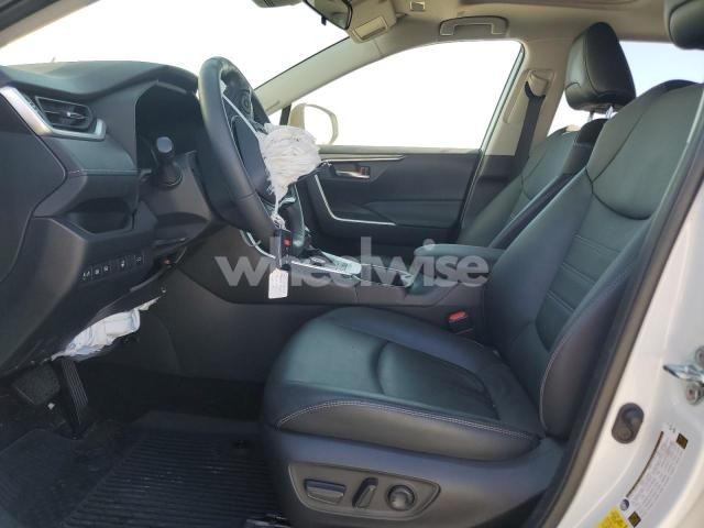 2023 TOYOTA RAV4 XLE PREMIUM (VIN JTMB6RFV9PD097491) main photo