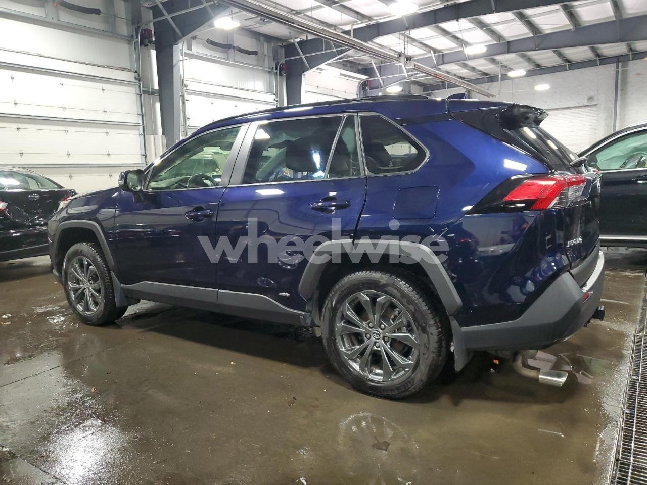 Photo 2 of 2023 TOYOTA RAV4 XLE PREMIUM (VIN JTMB6RFVXPD549075)