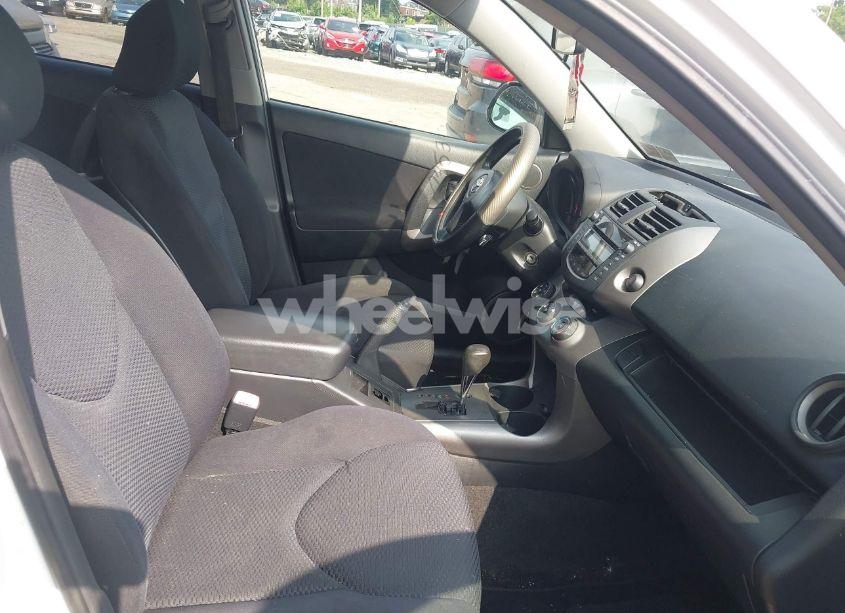 Photo 5 of 2006 Toyota Rav4 SPORT (VIN JTMBD32V365035344)