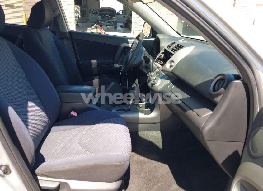 Photo 5 of 2006 Toyota Rav4 SPORT (VIN JTMBD32VX65036359)