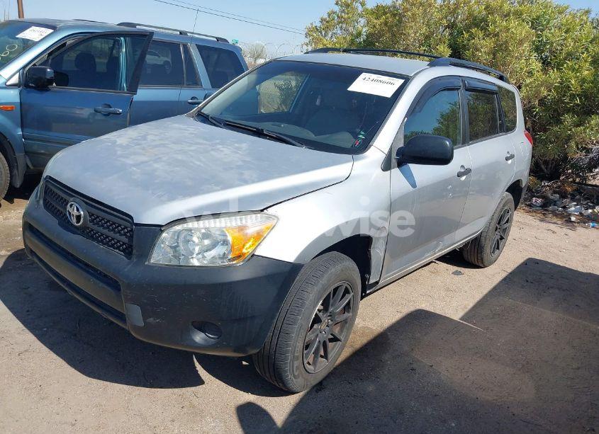 Photo 2 of 2006 Toyota Rav4 (VIN JTMBD33V065007483)