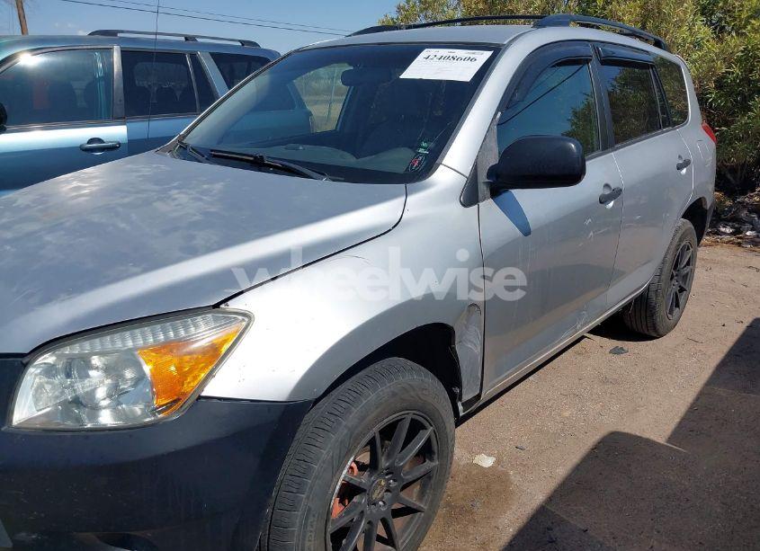 Photo 6 of 2006 Toyota Rav4 (VIN JTMBD33V065007483)