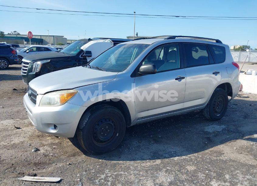 Photo 2 of 2006 Toyota Rav4 (VIN JTMBD33V065018239)