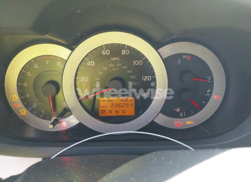 Photo 7 of 2006 Toyota Rav4 (VIN JTMBD33V065018239)