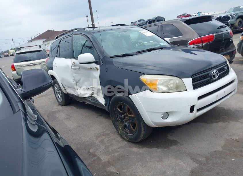 2006 Toyota Rav4 (VIN JTMBD33V066022303) main photo