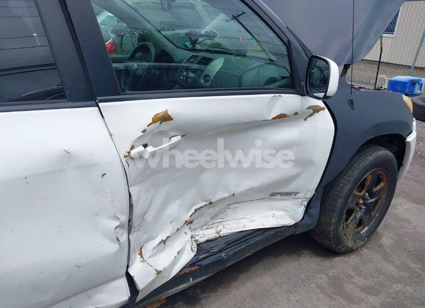 Photo 6 of 2006 Toyota Rav4 (VIN JTMBD33V066022303)