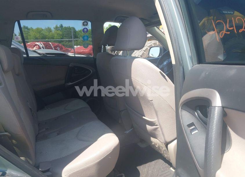 Photo 8 of 2007 Toyota Rav4 (VIN JTMBD33V175105648)