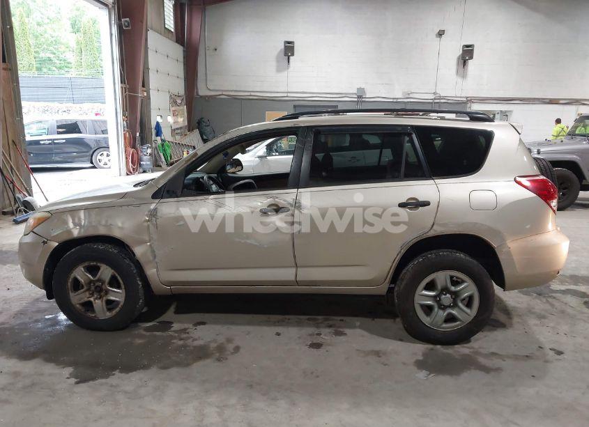 Photo 14 of 2006 Toyota Rav4 (VIN JTMBD33V265001913)