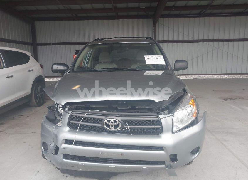 Photo 12 of 2006 Toyota Rav4 (VIN JTMBD33V366018648)