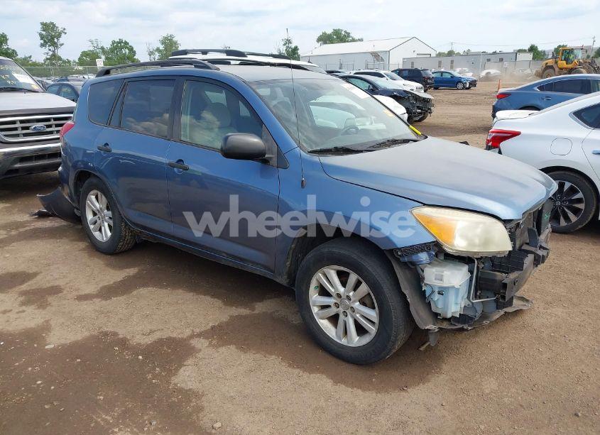 2006 Toyota Rav4 (VIN JTMBD33V466010767) main photo