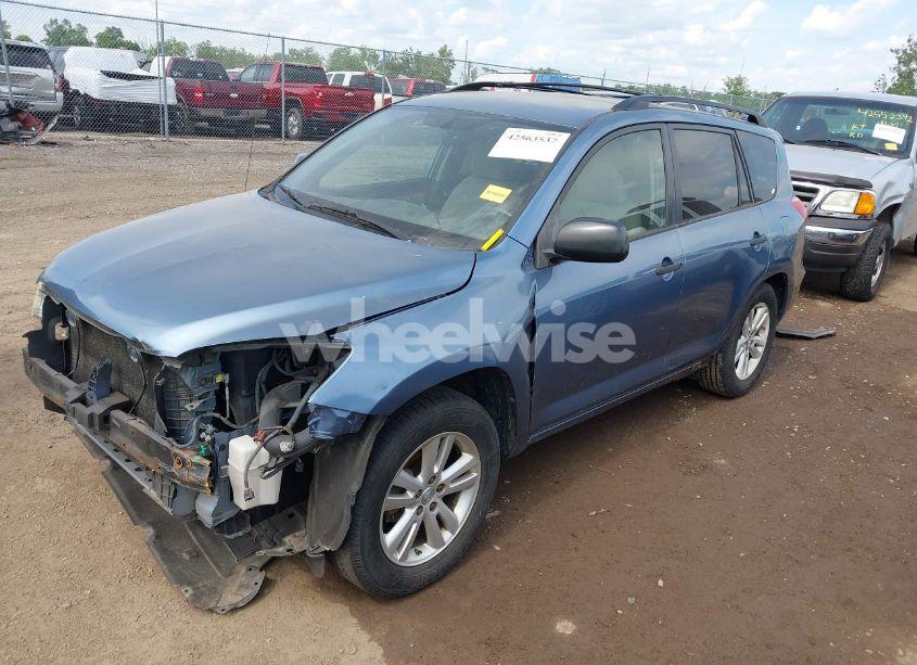 Photo 2 of 2006 Toyota Rav4 (VIN JTMBD33V466010767)