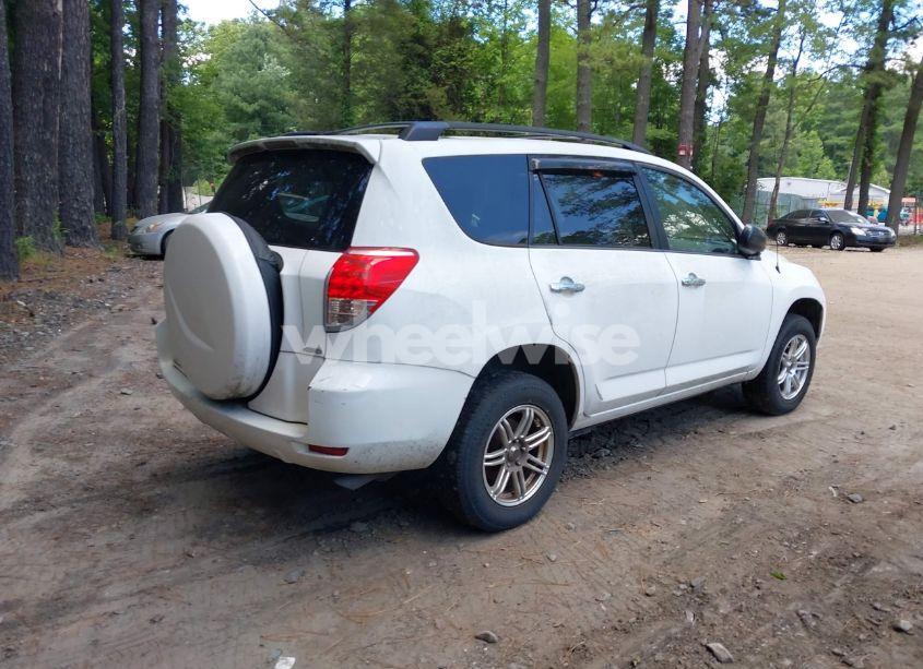 Photo 4 of 2006 Toyota Rav4 (VIN JTMBD33V466020182)