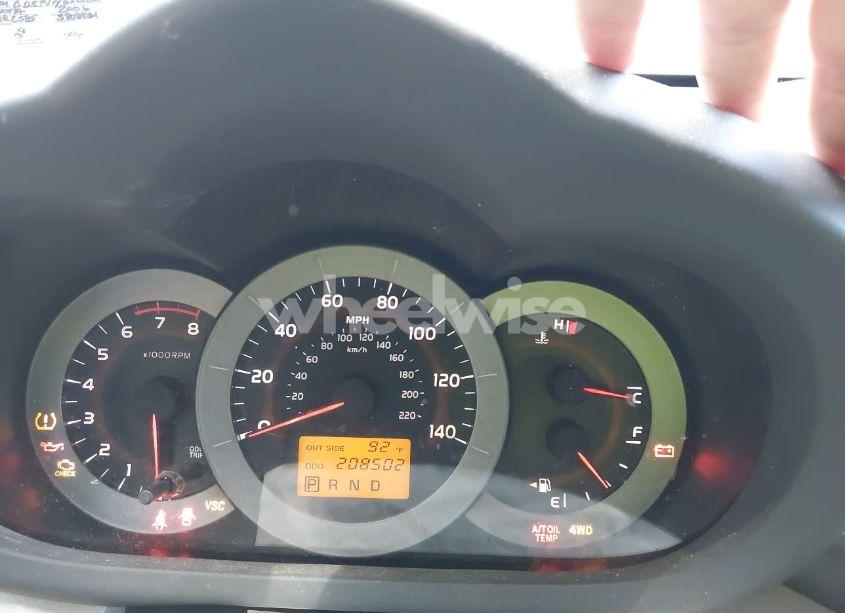 Photo 7 of 2006 Toyota Rav4 (VIN JTMBD33V466020182)