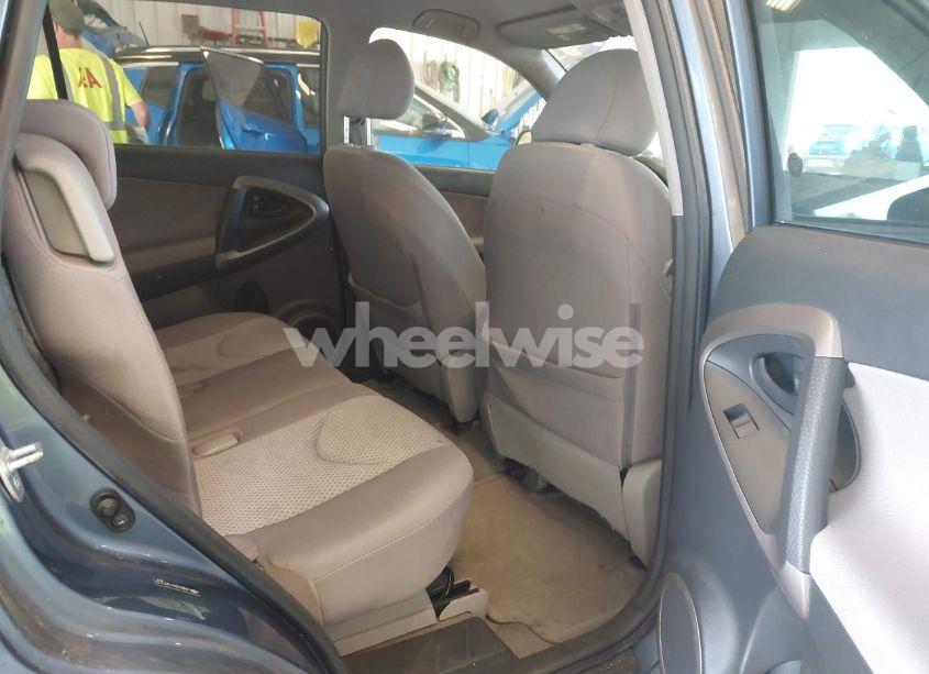 Photo 8 of 2007 Toyota Rav4 (VIN JTMBD33V676052181)