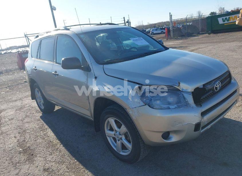 2006 Toyota Rav4 (VIN JTMBD33V766018975) main photo