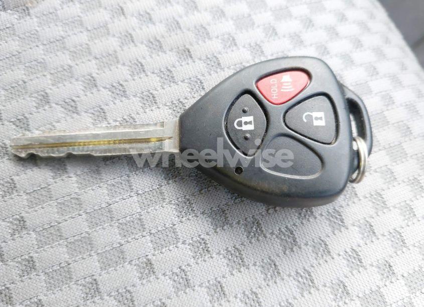 Photo 11 of 2006 Toyota Rav4 (VIN JTMBD33VX66010059)