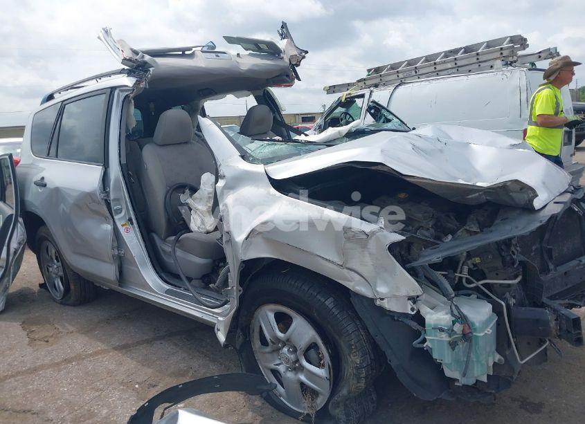 2009 Toyota Rav4 (VIN JTMBF33V19D003303) main photo