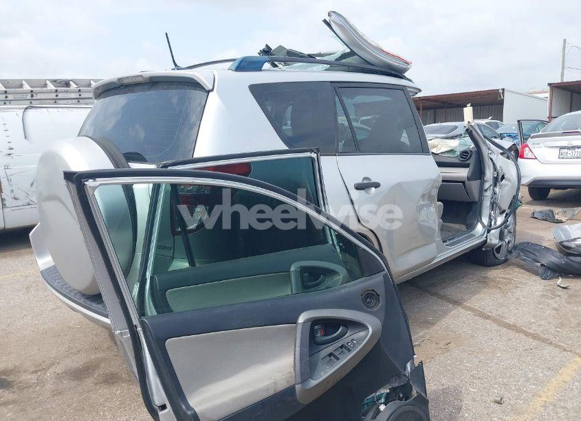 Photo 4 of 2009 Toyota Rav4 (VIN JTMBF33V19D003303)