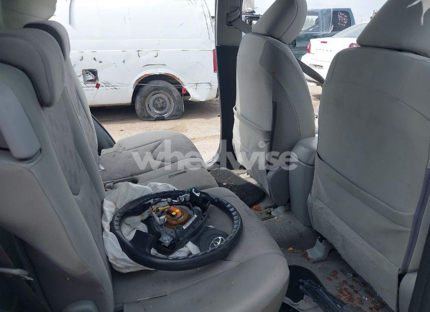 Photo 8 of 2009 Toyota Rav4 (VIN JTMBF33V19D003303)