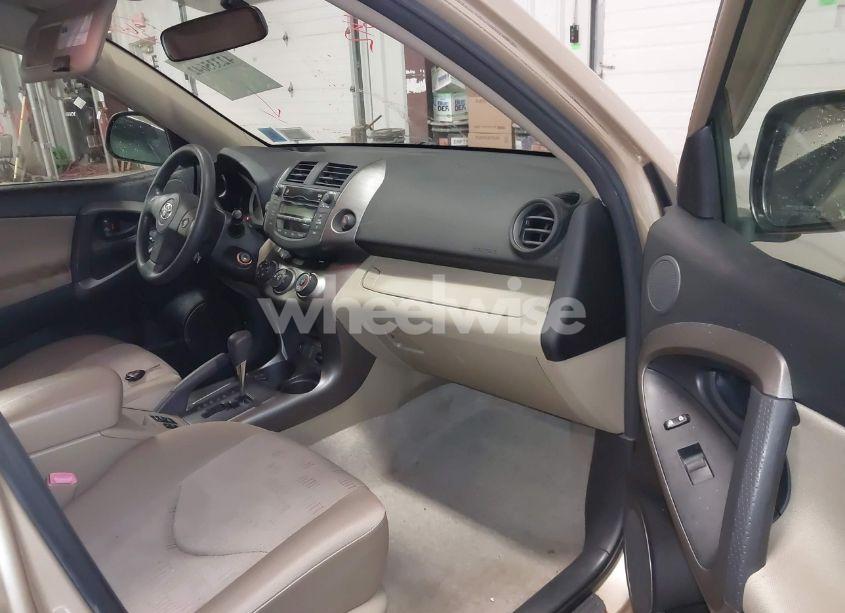 Photo 5 of 2009 Toyota Rav4 (VIN JTMBF33V39D011743)