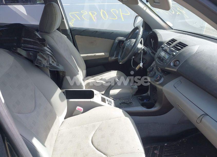 Photo 5 of 2009 Toyota Rav4 (VIN JTMBF33V49D008494)