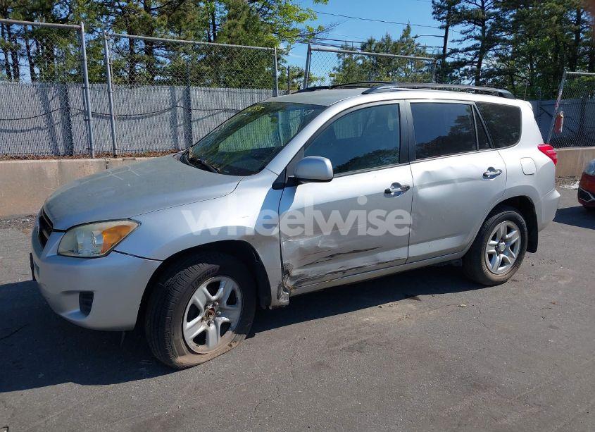 Photo 2 of 2009 Toyota Rav4 (VIN JTMBF33V59D009024)