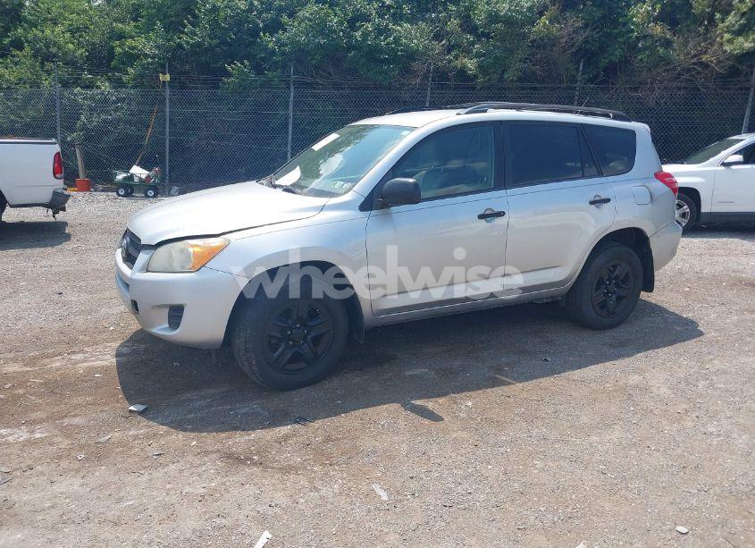 Photo 2 of 2009 Toyota Rav4 (VIN JTMBF33V695012184)