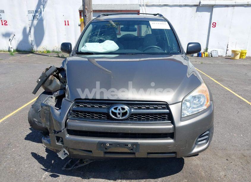 Photo 13 of 2010 Toyota Rav4 (VIN JTMBF4DV3AD031287)