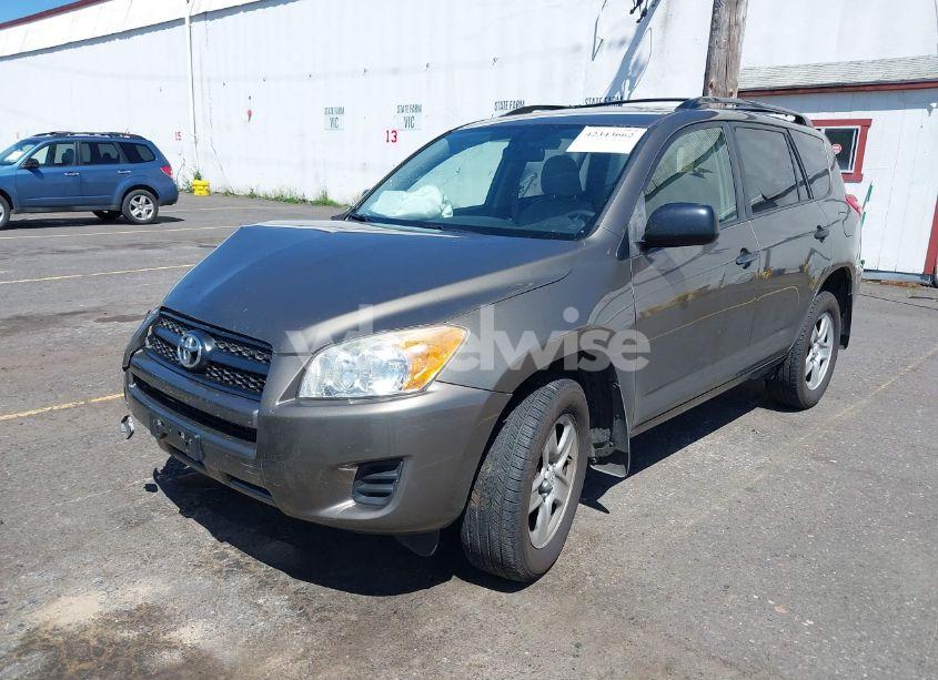 Photo 2 of 2010 Toyota Rav4 (VIN JTMBF4DV3AD031287)