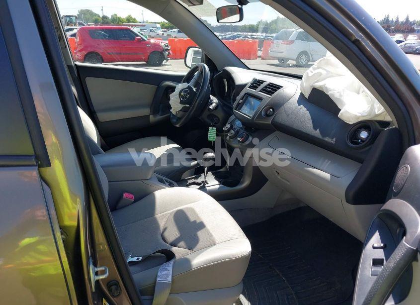 Photo 5 of 2010 Toyota Rav4 (VIN JTMBF4DV3AD031287)